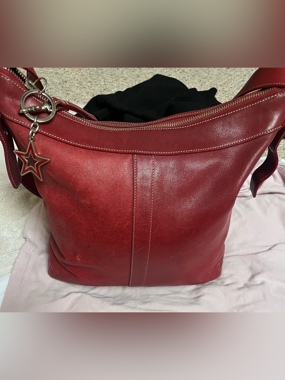 Vintage Coach 9188 Red Legacy Slim Duffle Crossbody Star Charm